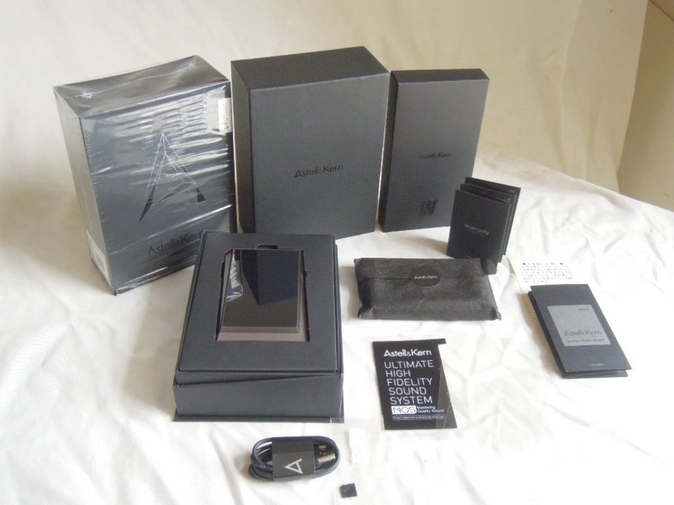 Astell&Kern AK320 - Portable Audio Player (128GB)