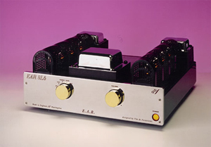 EAR 8L6 Integrated Amplifier