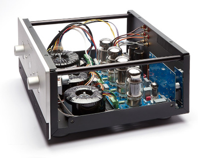Copland CTA407 Integrated Tube Amplifier - Inside, angle view