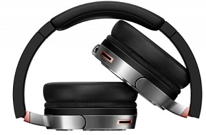 Pioneer SE-MHR5 (SEMHR5) Headphones folded