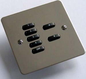 Rako WVF-070 (WVF070) 7 Button Flat Faceplate for WCM-070