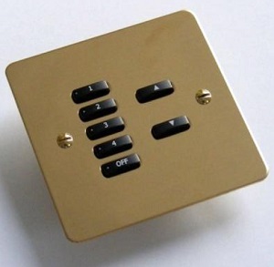 Rako WVF-070 (WVF070) 7 Button Faceplate Polished Brass