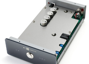 Vertere Tempo Precision Motor Drive - The entire digital, microprocessor and DAC circuitry is first shielded by copper foil and then the whole PCB is secondary shielded using a stainless-steel shield plate.