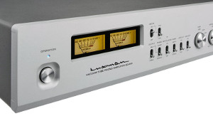 Luxman EQ-500 (EQ500) Phono Stage - Front panel VU Meters Close-up